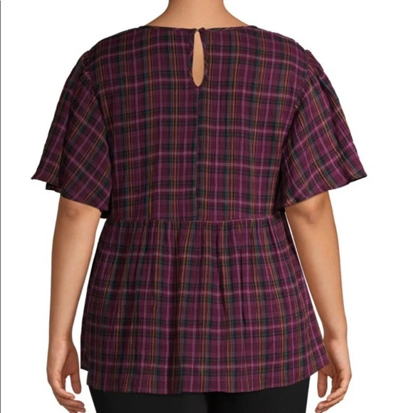 3. Terra & Sky Short Sleeve Pullover Relaxed Fit Top - Picture 4 of 7